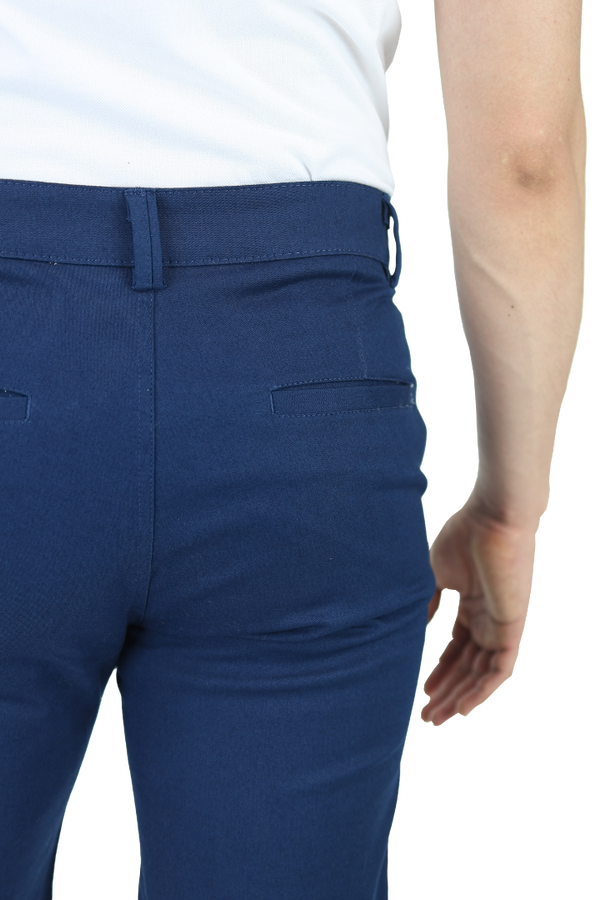 Bermuda Stretch Color Azul Plúmbago Slim Fit De Algodón Para Hombre
